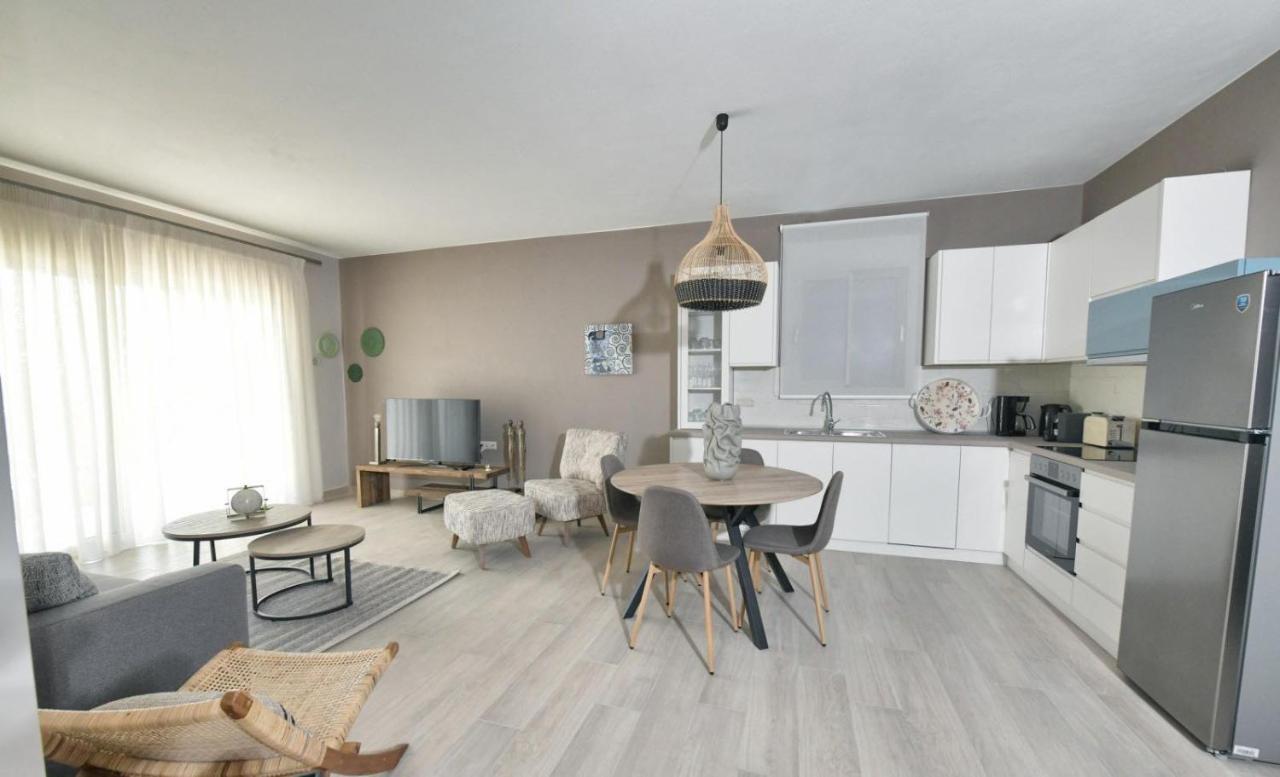 Cocoon Elegant Living Apartment Gerakini Bagian luar foto