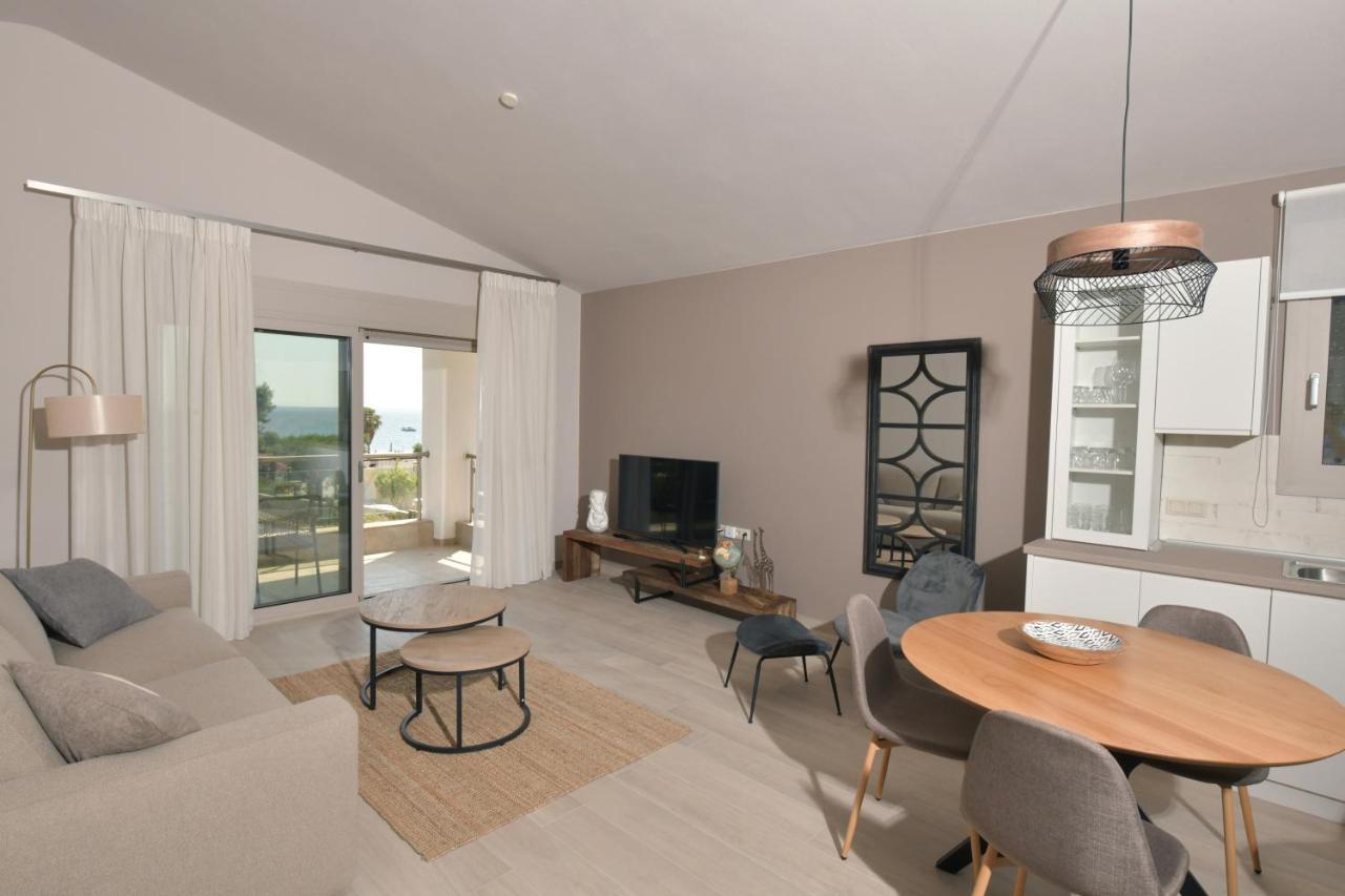 Cocoon Elegant Living Apartment Gerakini Bagian luar foto
