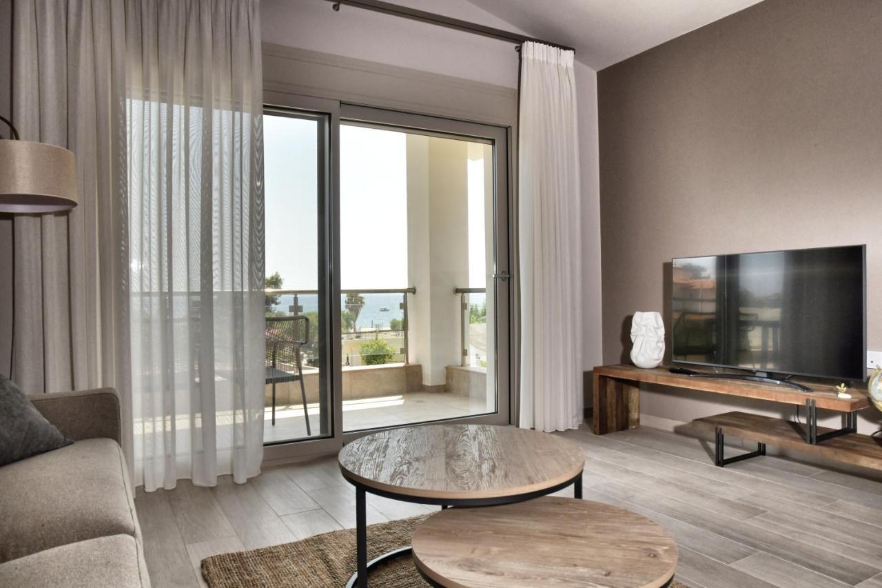 Cocoon Elegant Living Apartment Gerakini Bagian luar foto